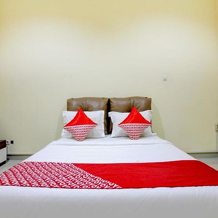 OYO 90141 3a Syariah Hotel Jakarta Bagian luar foto