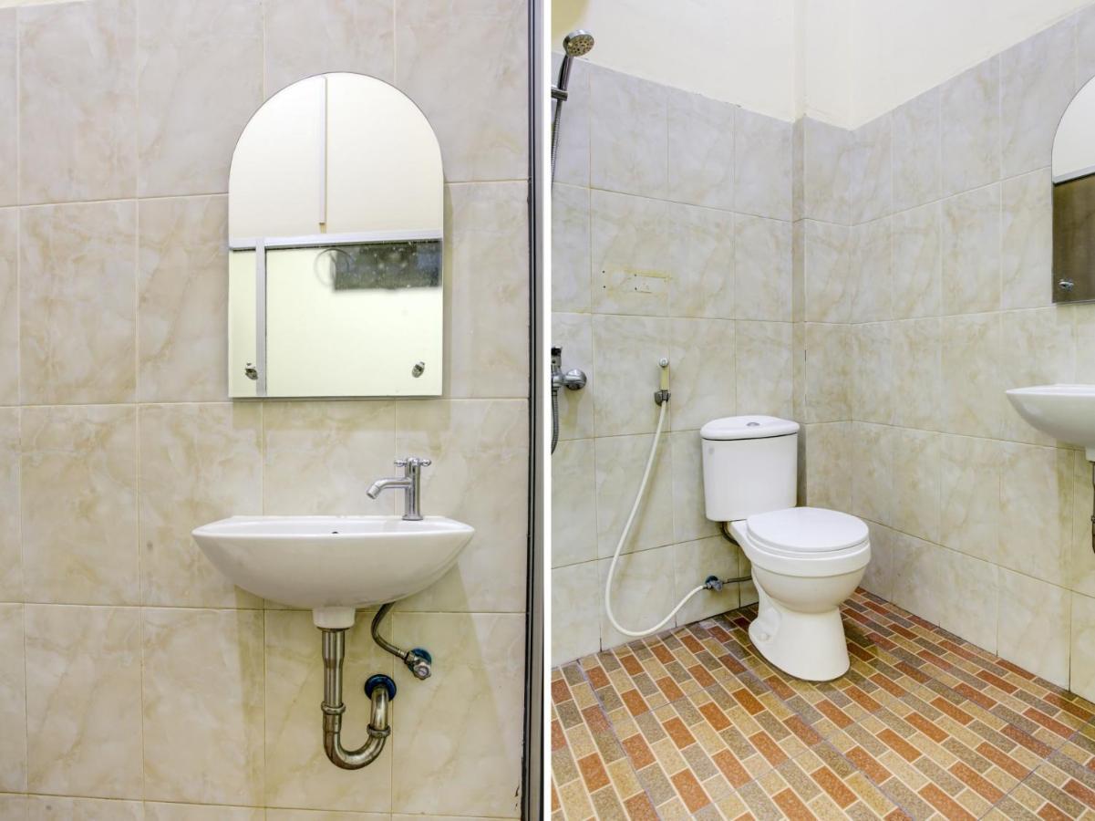 OYO 90141 3a Syariah Hotel Jakarta Bagian luar foto
