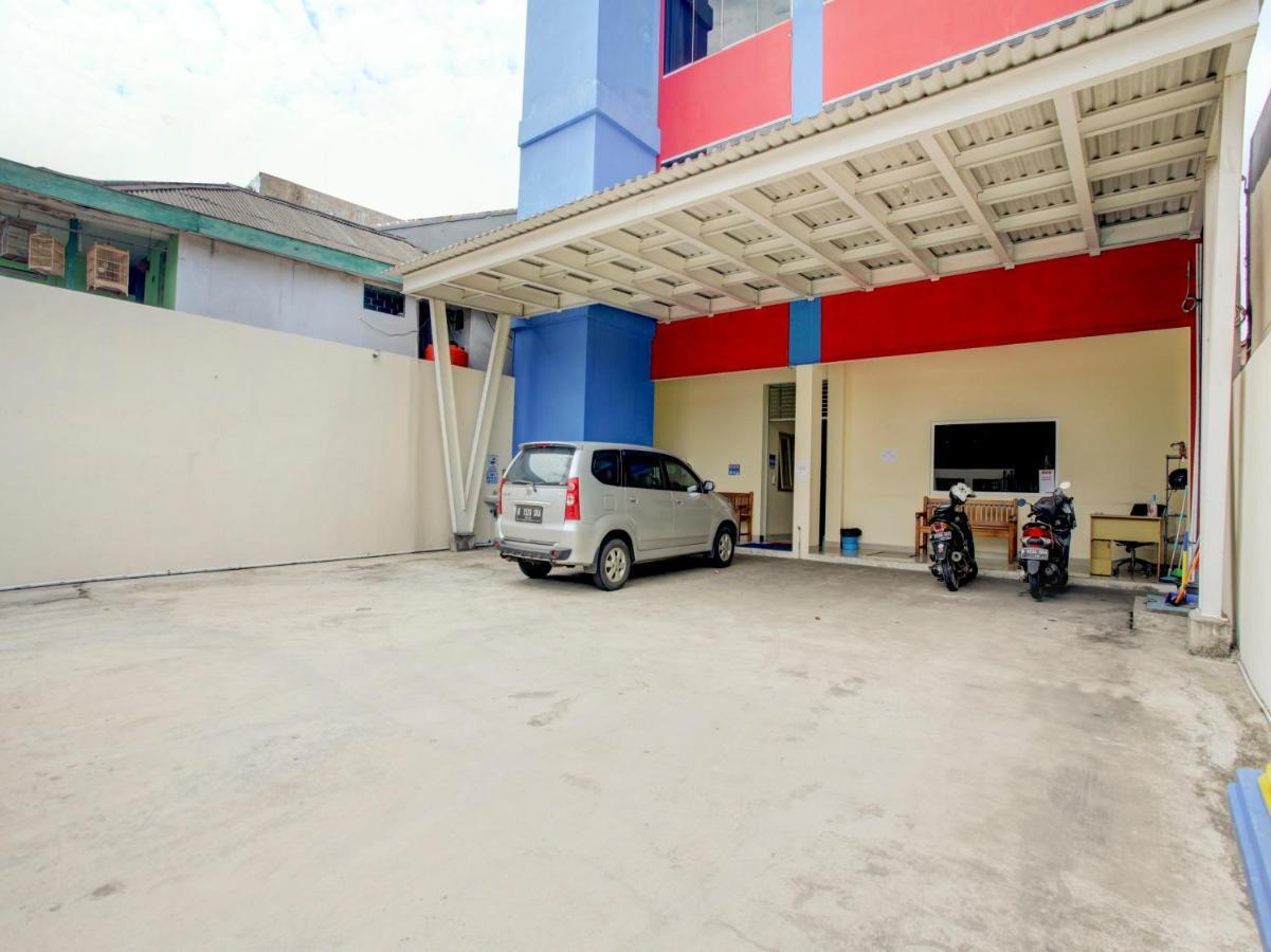 OYO 90141 3a Syariah Hotel Jakarta Bagian luar foto